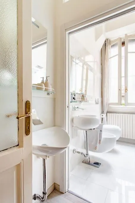 Exquisite Stay Via Crema Милан 0*,  Италия
