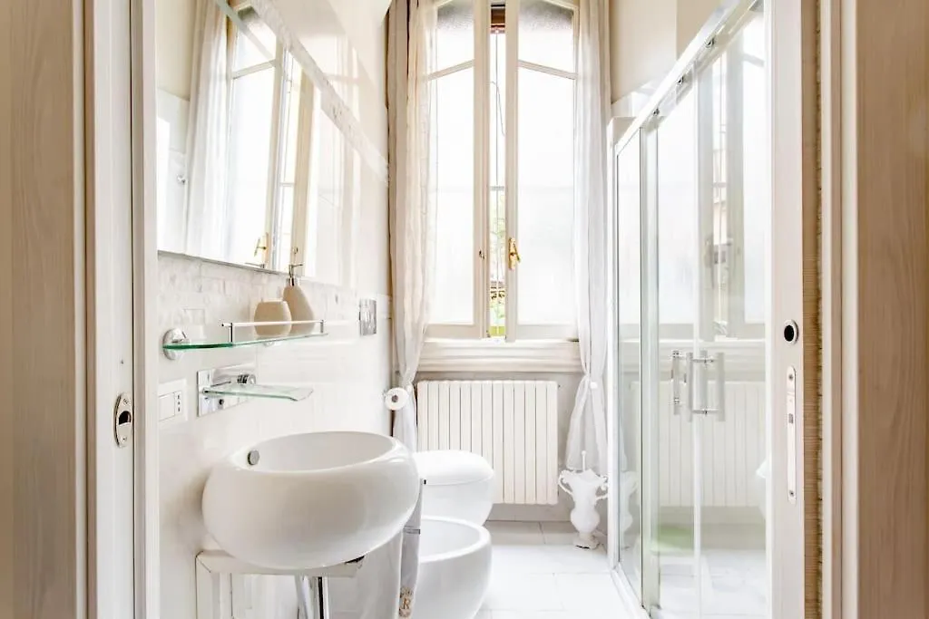 Exquisite Stay Via Crema Милан