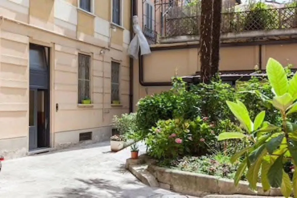 Guest house Exquisite Stay Via Crema Milan